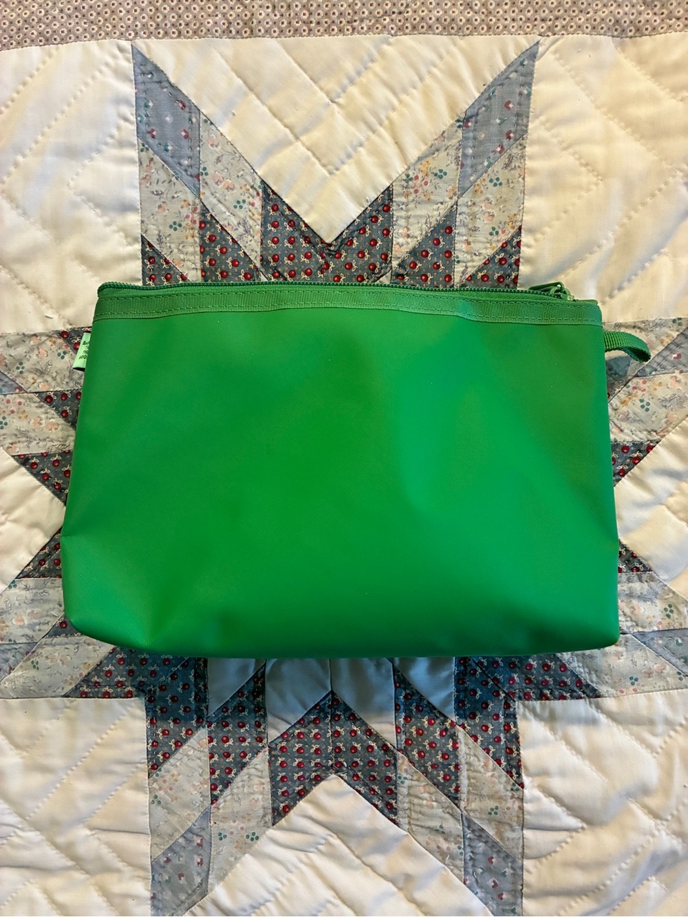Baboon to the Moon B2tM Bright Green Dopp Travel Pouch Bag with Zip